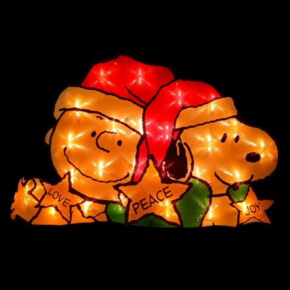 Peanuts Snoopy Charlie Brown Lighted Sculpture Christmas Window Decor Glittery. - Picture 7 of 12